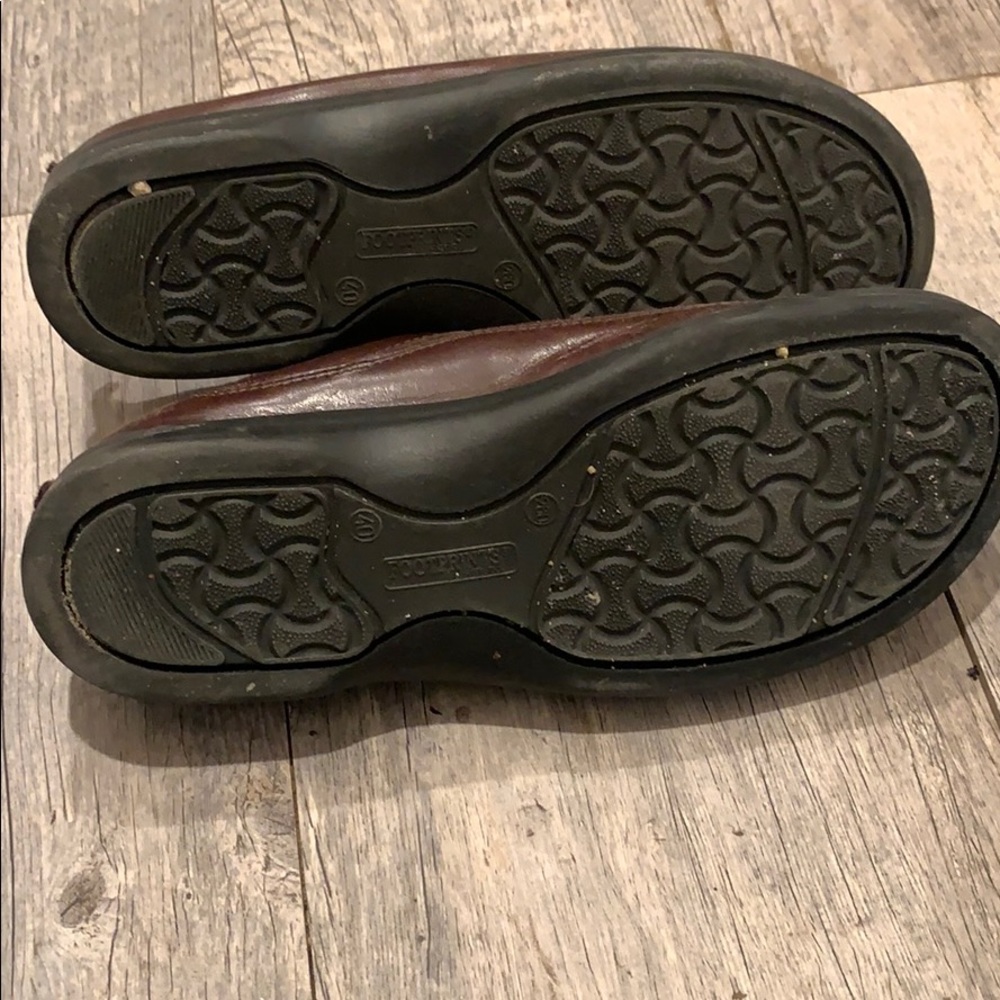 Shoes - Picture 4 of 5
